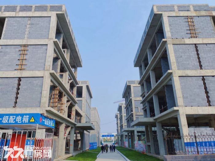 长清厂房 经十西路 800平 600平  有环评 现房租售-图5