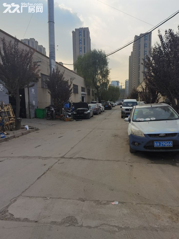 出租济南高新区奥体中路与天辰路交叉口200、600平仓库-图3